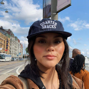 Meet your Posher, Niki